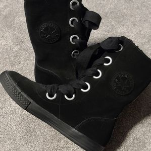 Converse tall shoes